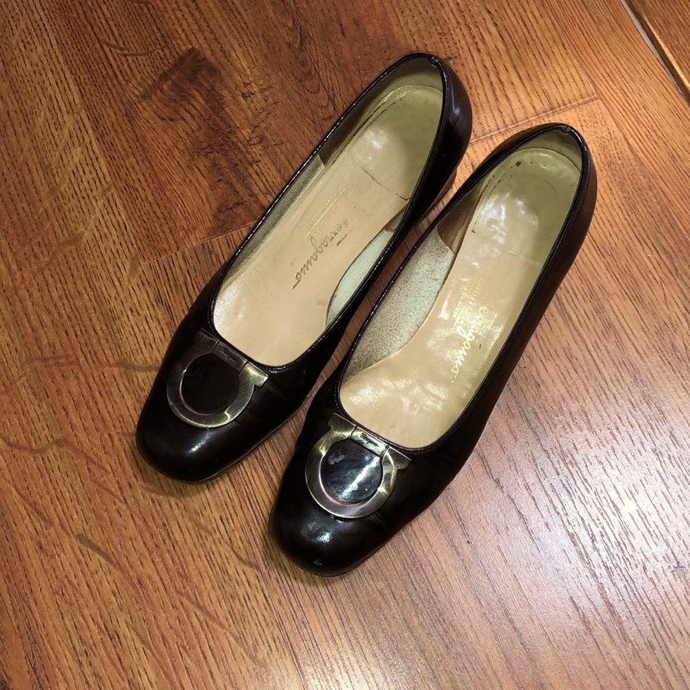 Salvatore Ferragamo patent black low heels shoes